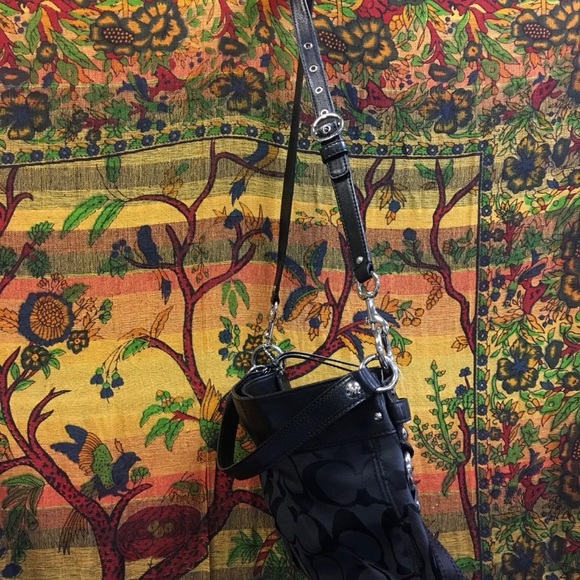 🔥SOLD🔥COACH BLACK BOHO - Picture 3 of 4